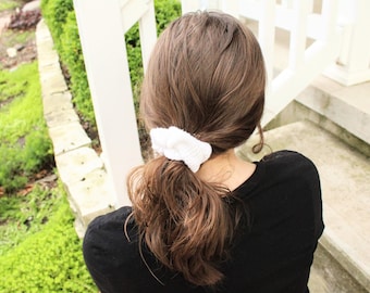 CROCHET PATTERN / crochet scrunchie pattern / beginner PDF pattern