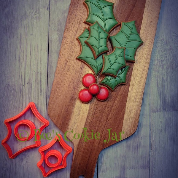Holly Cookie Cutter set