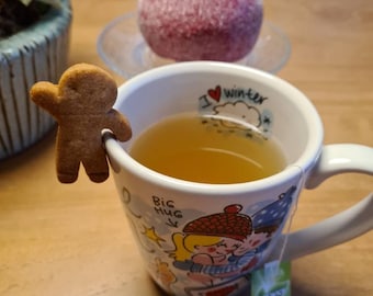 Gingerbread man mug-hug cookie cutter