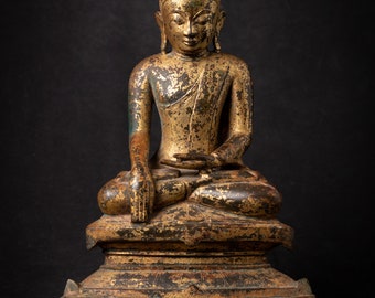 Special antique bronze Burmese Buddha statue from Burma, 15-16th century