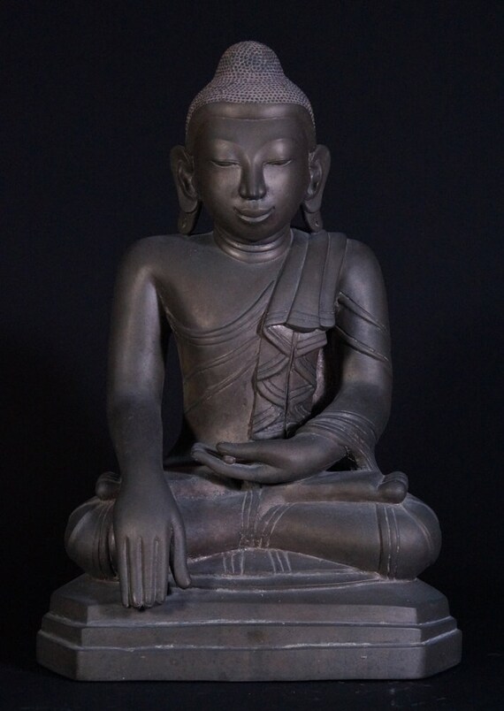 Stone Amarapura Buddha In Bhumisparsha From Burma - 18thC Stone Amarapura Buddha In Bhumisparsha From Burma - 18thC