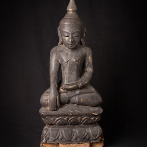 Antique wooden Burmese Buddha from Burma, 17th century