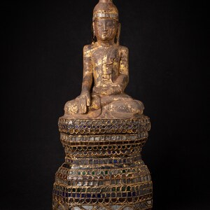 Antique wooden Burmese Shan Buddha from Burma, 18th century