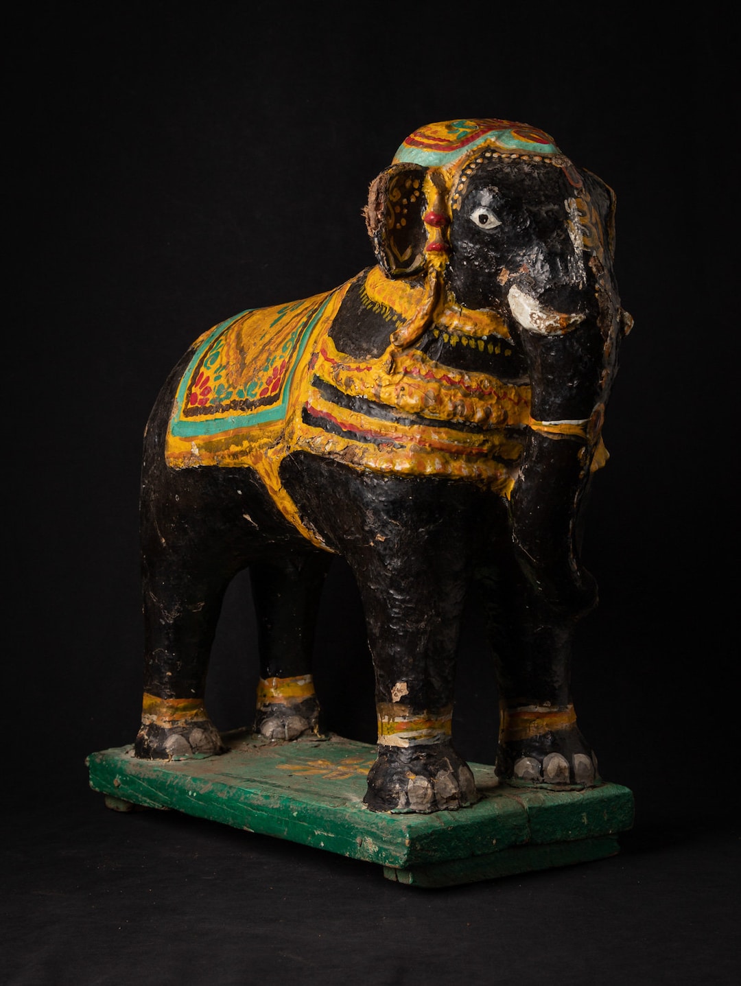 アンティーク インド像乗り物(大人も子供も乗れます) アンティーク インド像乗り物(大人も子供も乗れます)