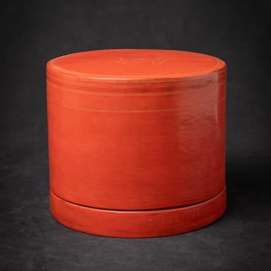 Old Burmese lacquerware betelnut box from Burma (Myanmar), Early 20th century