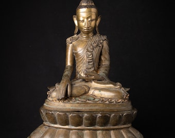 Very special antique bronze Shan Buddha statue from Burma, 18th century