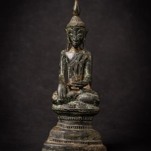 Antique bronze Burmese Buddha statue from Burma, 18th century