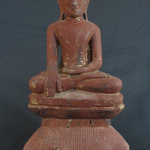 Antique wooden Burmese Shan Buddha from Burma, 18th century