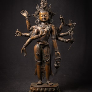 Old bronze Nepali Bodhisattva statue from Nepal, Early 20th century