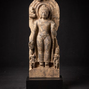 Stone figure of Buddha Māravijaya from India, 17th century