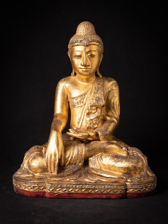 Gilded Teak Burmese Sitting Buddha from Mandalay - 19th Century Gilded Teak Burmese Sitting Buddha from Mandalay - 19th Century