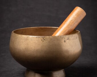 Old bronze Nepali Singing Bowl from Nepal, Early 20th century