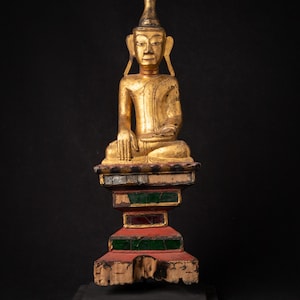 Antique wooden Burmese Shan Buddha statue from Burma, Early 19th century