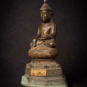 Antique bronze Burmese Buddha statue from Burma, 16th century