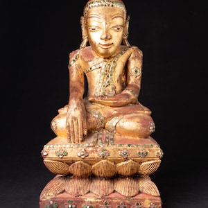 Antique wooden Shan Buddha statue from Burma, 18th century