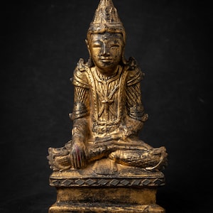 Antique wooden Burmese Shan Buddha from Burma, Early 19th century
