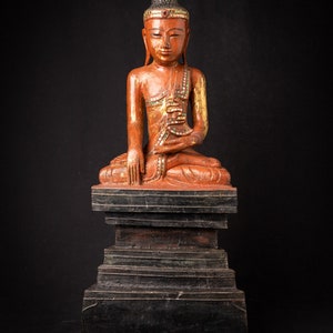 Antique wooden Burmese Shan Buddha from Burma, 18th century