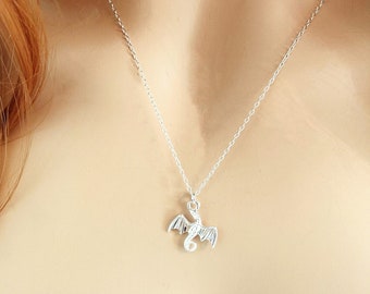 Collar pequeño de dragón de plata de ley / Regalo personalizado para ella en caja / Colgante de encanto delicado 925 / Joyería mítica de animales de cumpleaños