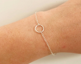 925 Sterling Silver Circle Bracelet / Minimal Karma Geometric / Personalised gift for her / Bridesmaid Gift Jewellery / Dainty Yoga Lovers