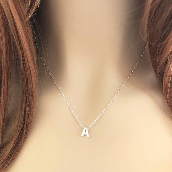 Collier prénom en argent sterling 925 / pendentif à breloques lettre / cadeau personnalisé pour elle / alphabet majuscule / cadeau pour femme petite amie