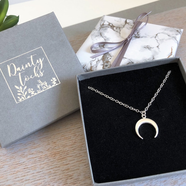 Sterling Silver Crescent Moon Necklace / 925 Moon Charm Necklace / Celestial Pendant / Personalised Gift For Her / Dainty Everyday Minimal