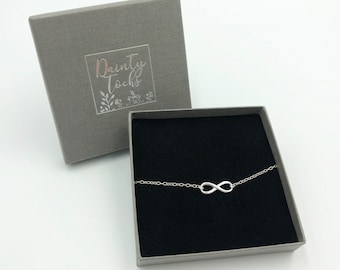 Sterling Silver Minimal Infinity Necklace / 925 Silver Choker / Everyday Jewellery / Personalised gift for her/ Bridesmaid Gift for wife