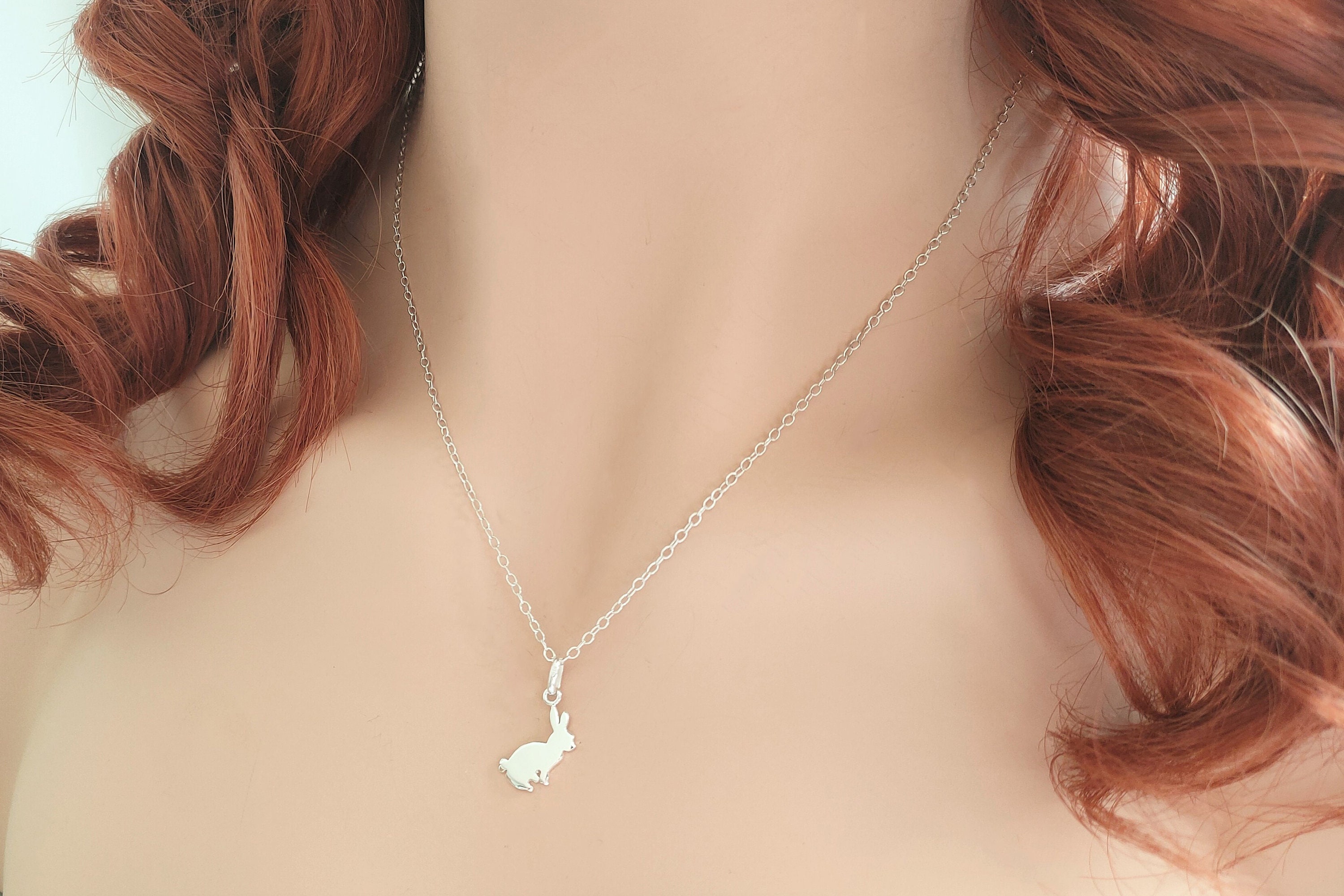 Una collana con nome personalizzato Luna e stella a mezzaluna in acciaio inossidabile, pendente personalizzato con lettere tagliate, regalo elegante e alla moda per donne | SHEIN ALIA