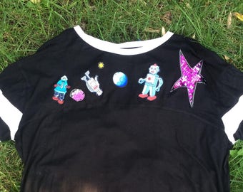 T-shirt robots, T-shirt ruimte, T-shirt ruimte, robotshirt, NASA, T-shirt UFO, zwart shirt, zwart T-shirt, T-shirt pailletten, shirt pailletten, uniek