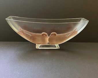 Vintage Verlys of America Pigeon Vase ART DECO - SIGNED Frosted clear/Dusty Rose birds
