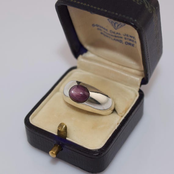 Vintage Sterling Silver Star Ruby Ring Domed Sign… - image 7