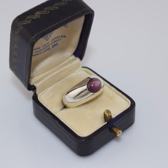 Vintage Sterling Silver Star Ruby Ring Domed Sign… - image 10