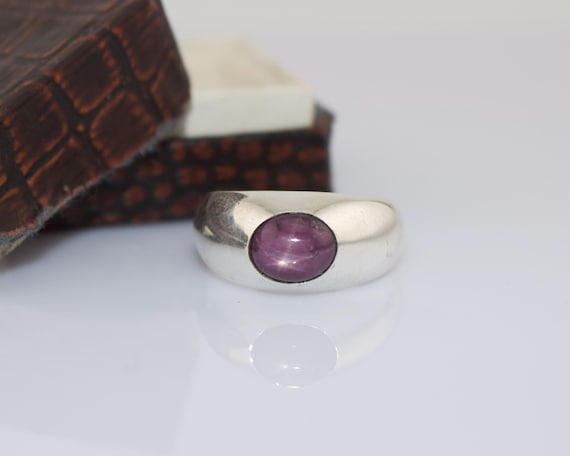 Vintage Sterling Silver Star Ruby Ring Domed Sign… - image 2