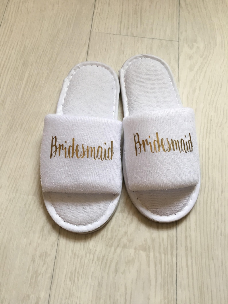 Gepersonaliseerde kinderslippers, bloemenmeisje, bruidsmeisje, bruiloft, bruid, wit, spa-slippers, bruidsmeisje, gepersonaliseerd, handdoek, baby, kinderen afbeelding 9