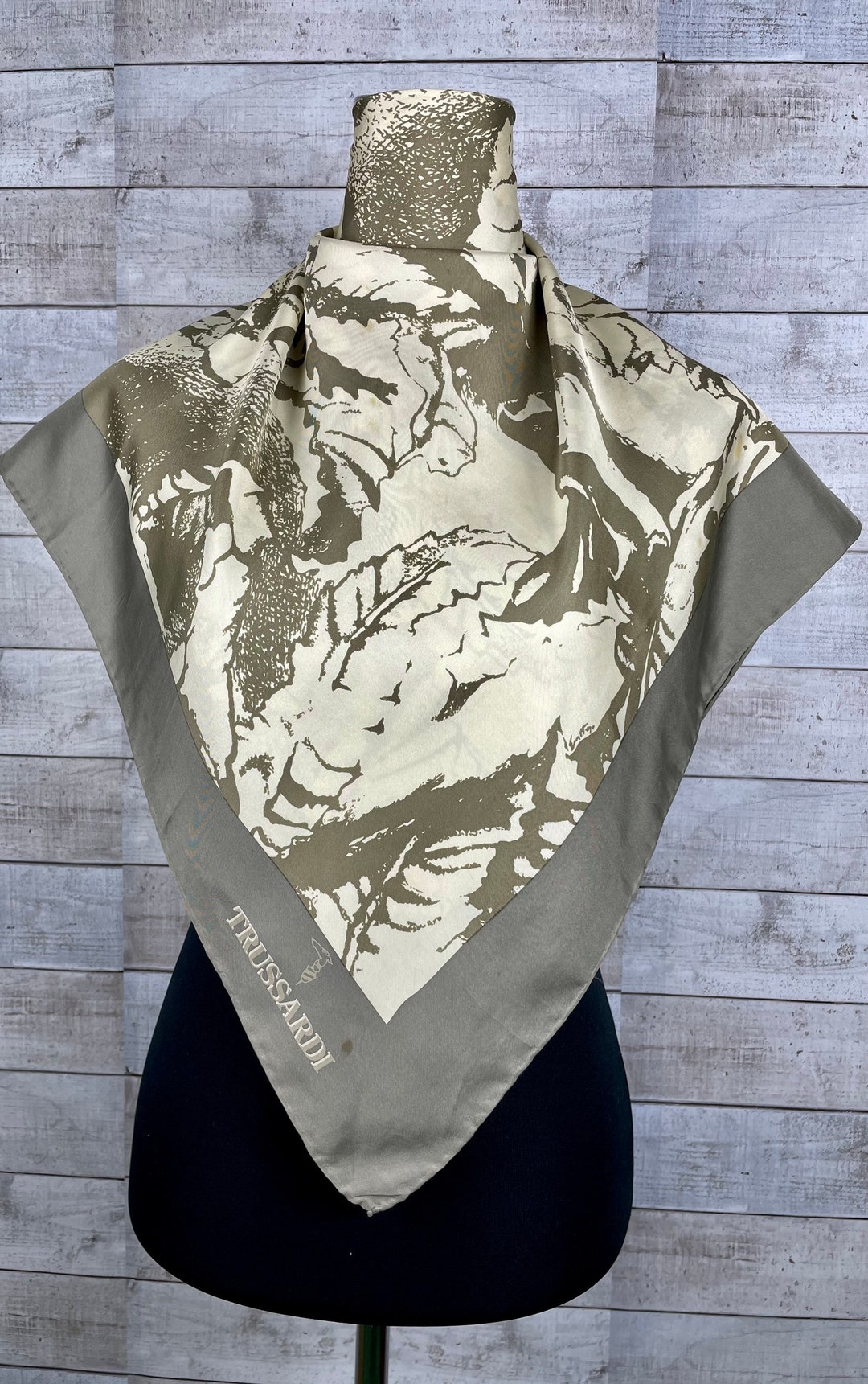 Foulard En Soie Trussardi - Multicolore - Occasion - Accessoire De Luxe