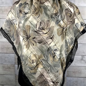 Free shipping mila schon silk scarf vintage Bb size 40 x40 inches