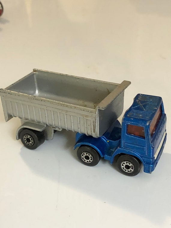 matchbox articulated truck