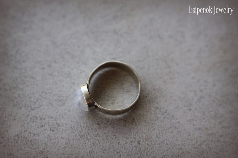 Moonstone jewelry White stone ring White sky gemstone Anniversary gift wife Mom birthday Daughter honeymoon gift New mom gift bridesmaid