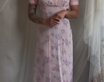 Vintage 1940er Nachthemd - Semi Sheer Tea Rose Pink Rayon Chiffon mit Blumendruck | XS, S