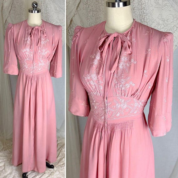 Vintage 1930's - 1940's Dressing Gown Robe - Warm Blush Pink Rayon Crepe with Intricate Floral Embroidery