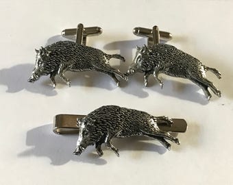 Lapel Badge A55 English Pewter Springing Wild BOAR Pin Badge Tie Pin