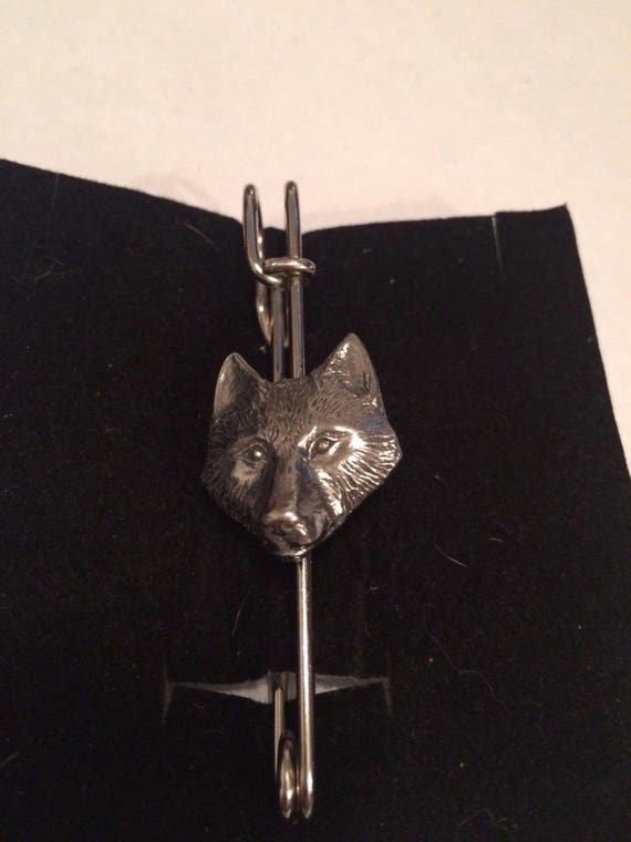 wolf kilt pin