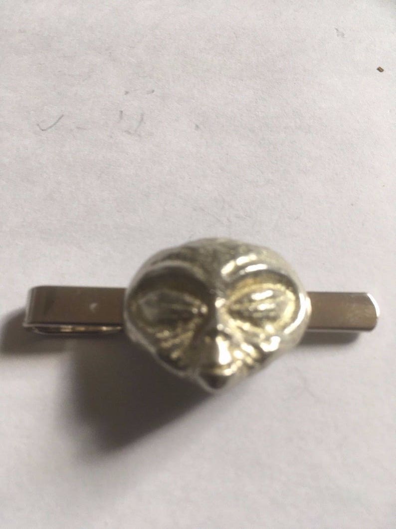 Made From English Modern Pewter slide Alien Head TG309A Fine English Modern Pewter on a Tie Clip
