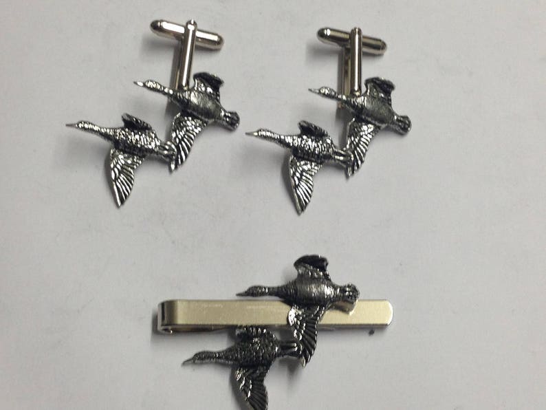 Pair Of Ducks Y38 On A Pair of Cufflinks With A Tie Slide Set Made From English Modern Pewter