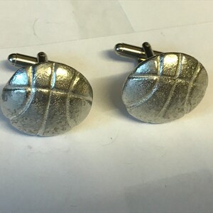 Basketball TG204 2,3cm X 2,3cm Paar Manschettenknöpfe aus feinem Englisch Modern Pewter