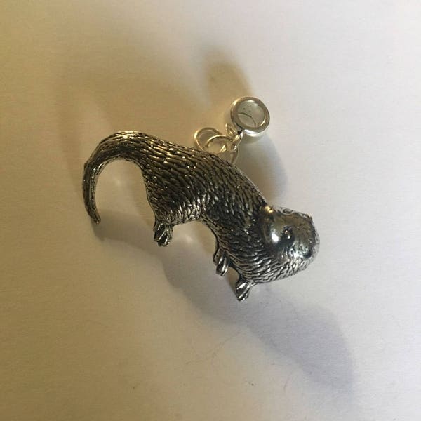 Otter Charm with 5mm Hole to fit Pendant Charm Bracelet European also fits Pandora, necklaces refa13 chrome gold or pewter finish available