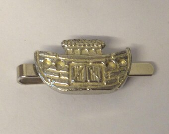 Noah's Ark Bible Genesis 7 Old Testament GT66 Fine English Modern Pewter on a Tie Clip (slide) Made From English Modern Pewter