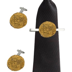 Escudo mostrado WC36 Doblón de oro Moneda dorada Gemelos Pasador de corbata Alfiler de corbata de bolo Alfiler de falda escocesa Petaca Pastillero de 3 secciones Broche