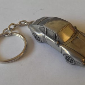 classic German sports car 911 circa 1993 type 993 ref194 car keyring