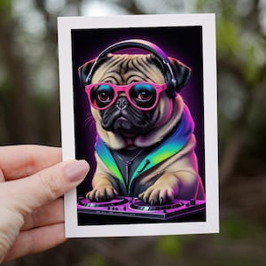 Onze hond is een DJ-wenskaart - Mopshond | Mopsenkaart | Mopsenkaart | Hondenkaart | Verjaardagskaart voor hondenvader | Huisdierenkaart