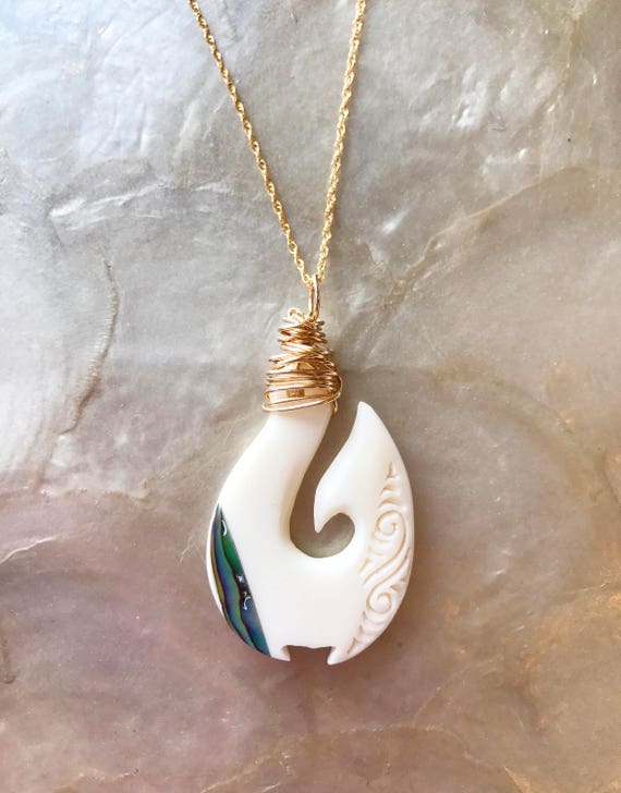 Collier Moana hawaiian hameçon collier détail abalone collier moana hawaiian hamecon collier